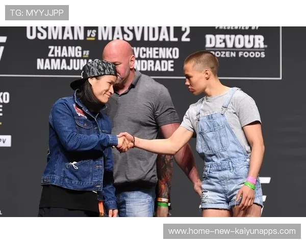 UFC开场飞膝命中，引爆尖叫——激情瞬间点燃格斗迷的心